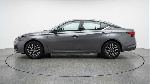 Gun Metallic 2025 Nissan Altima SV FWD