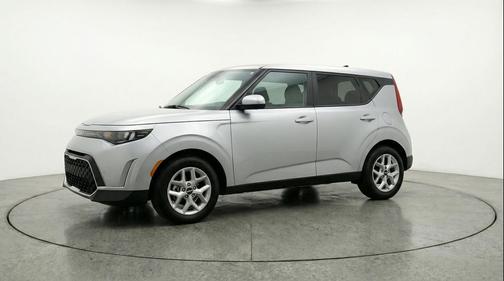 Steel Gray 2025 Kia Soul LX