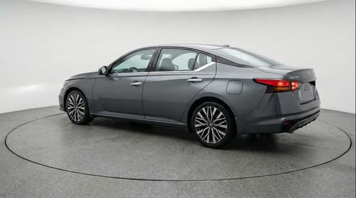 Gun Metallic 2025 Nissan Altima SV FWD