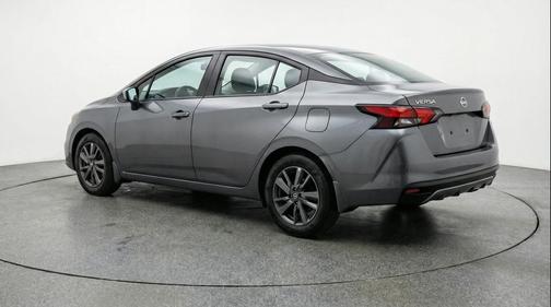 Brilliant Silver Metallic 2025 Nissan Versa 1.6 SV