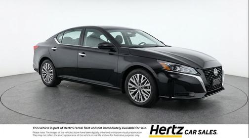 Super Black 2025 Nissan Altima SV FWD
