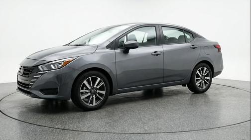 Gun Metallic 2025 Nissan Versa 1.6 SV