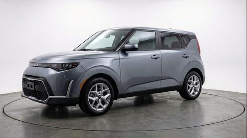Gravity Gray 2025 Kia Soul LX