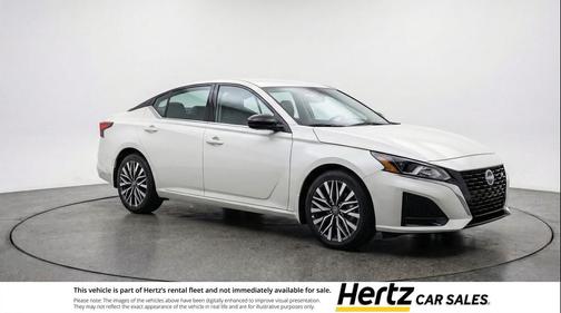 Glacier White 2025 Nissan Altima SV FWD