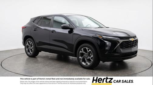 Mosaic Black Metallic 2025 Chevrolet Trax LT