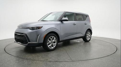 Gravity Gray 2025 Kia Soul LX