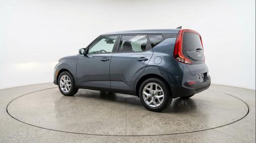 Gravity Gray 2025 Kia Soul LX