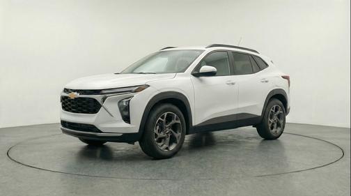Summit White 2025 Chevrolet Trax LT