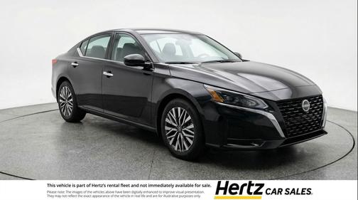 Super Black 2025 Nissan Altima SV FWD