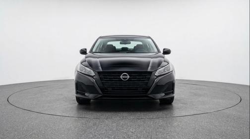 Super Black 2025 Nissan Altima SV FWD