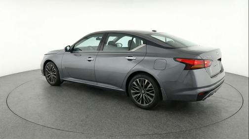 Gun Metallic 2025 Nissan Altima SV FWD