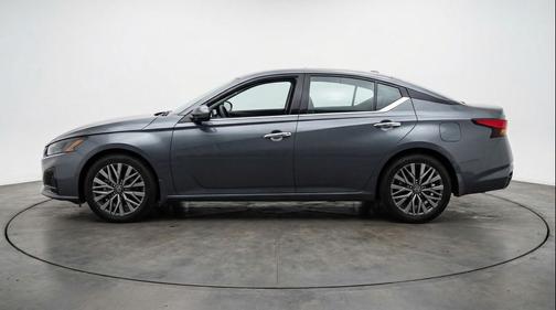 Gun Metallic 2025 Nissan Altima SV FWD