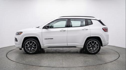 Bright White Clearcoat 2025 Jeep Compass Trailhawk
