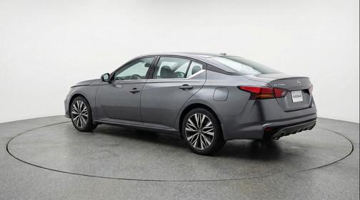 Gun Metallic 2025 Nissan Altima SV FWD