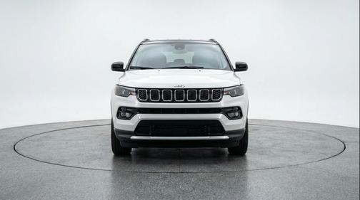 Bright White Clearcoat 2025 Jeep Compass Limited