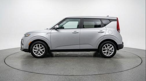 Steel Gray 2025 Kia Soul LX
