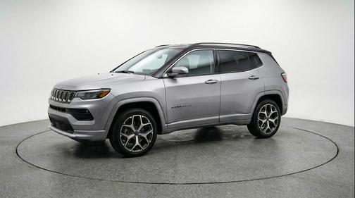 Silver Zynith Metallic Clearcoat 2025 Jeep Compass Limited