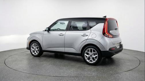 Steel Gray 2025 Kia Soul LX