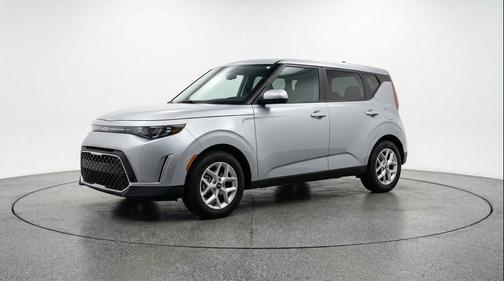 Steel Gray 2025 Kia Soul LX
