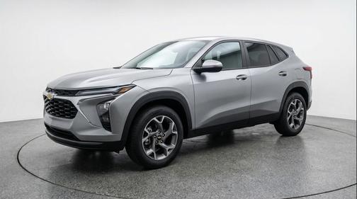 Sterling Gray Metallic 2025 Chevrolet Trax LT