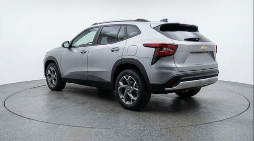 Sterling Gray Metallic 2025 Chevrolet Trax LT