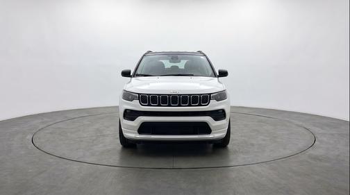 Bright White Clearcoat 2025 Jeep Compass Limited