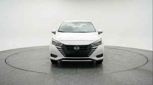 Aspen White Tricoat 2025 Nissan Versa 1.6 SV