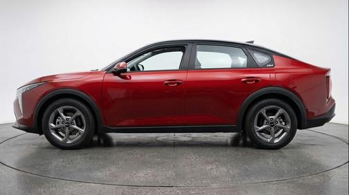 Currant Red 2025 Kia K4 LXS