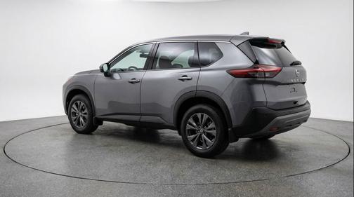 Gun Metallic 2025 Nissan Rogue SV
