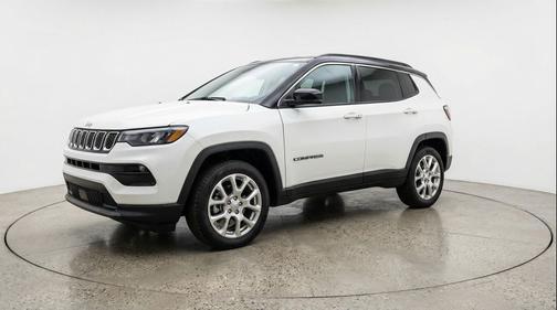 Bright White Clearcoat 2025 Jeep Compass Limited