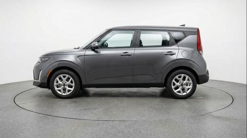 Gravity Gray 2025 Kia Soul LX