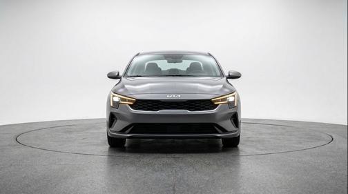 Interstellar Gray 2025 Kia K4 LXS