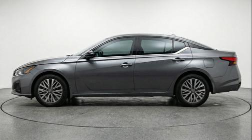 Gun Metallic 2025 Nissan Altima SV FWD
