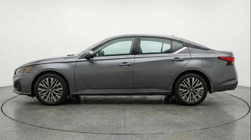 Gun Metallic 2025 Nissan Altima SV FWD