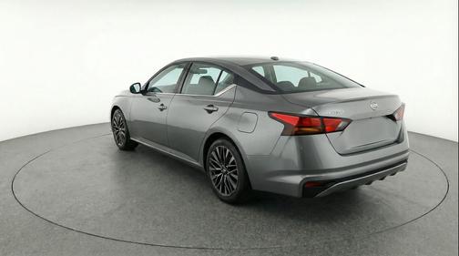Gun Metallic 2025 Nissan Altima SV FWD