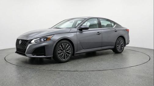 Gun Metallic 2025 Nissan Altima SV FWD