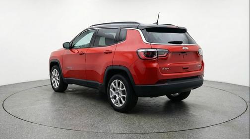 Red Hot Pearlcoat 2025 Jeep Compass Limited