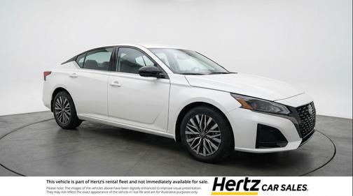 Glacier White 2025 Nissan Altima SV FWD