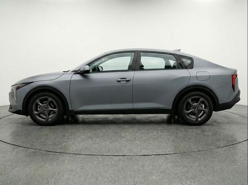 Morning Haze 2025 Kia K4 LXS