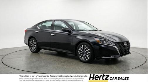 Super Black 2025 Nissan Altima SV FWD