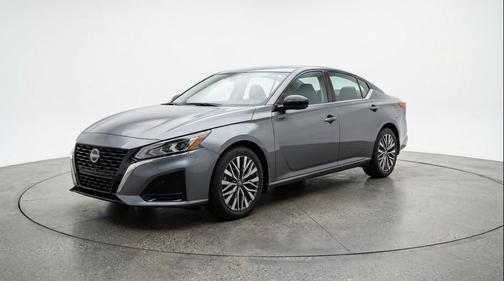 Gun Metallic 2025 Nissan Altima SV FWD