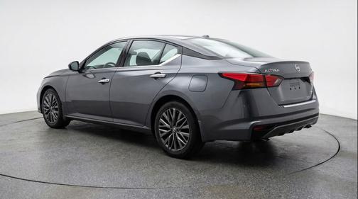 Gun Metallic 2025 Nissan Altima SV FWD