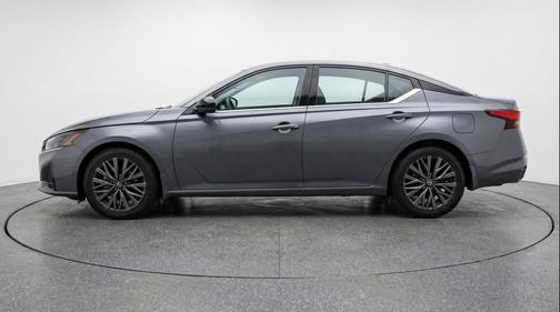 Gun Metallic 2025 Nissan Altima SV FWD