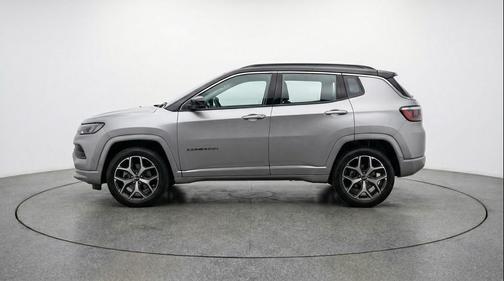 Silver Zynith Metallic Clearcoat 2025 Jeep Compass Limited