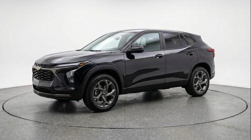 Mosaic Black Metallic 2025 Chevrolet Trax LT