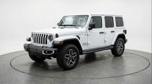Bright White Clearcoat 2025 Jeep Wrangler 4-Door Sahara 4x4