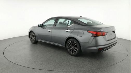 Gun Metallic 2025 Nissan Altima SV FWD