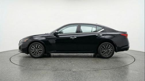 Super Black 2025 Nissan Altima SV FWD