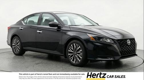 Super Black 2025 Nissan Altima SV FWD