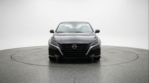 Super Black 2025 Nissan Altima SV FWD